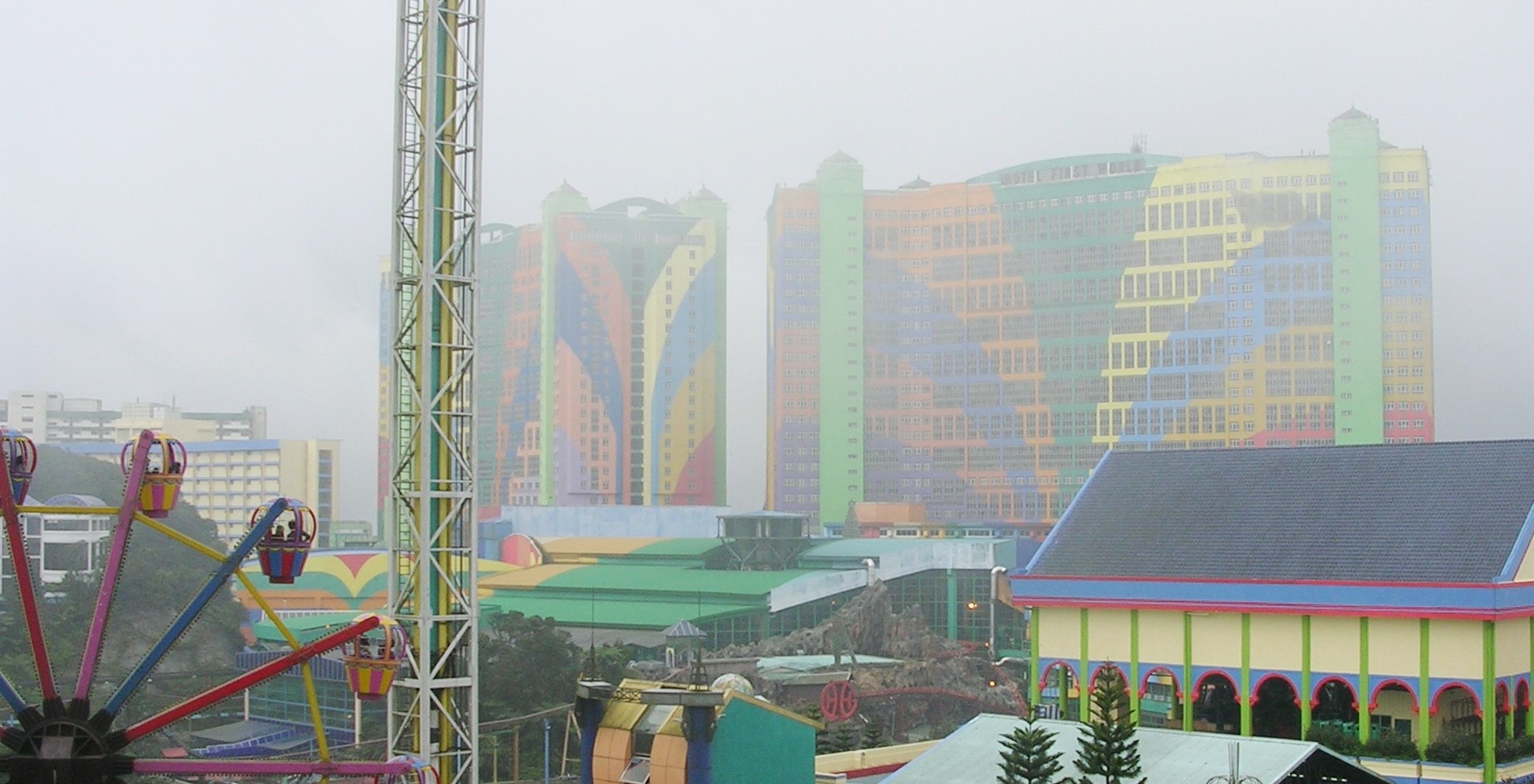 First World Hotel